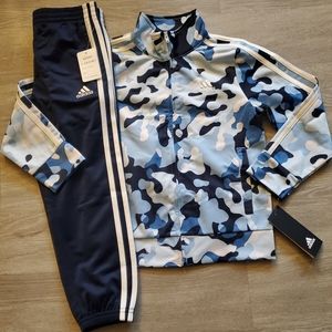 Boys Adidas Set Size 5 NWT